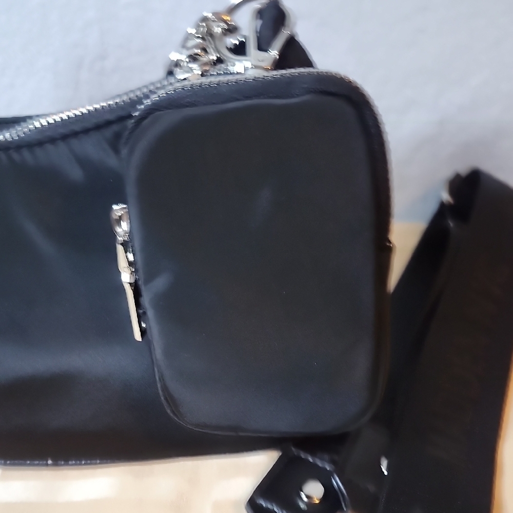 🆕️Madden NYC Black Shoulder Bag W/ Bonus Coin Purse - Picture 6 of 14